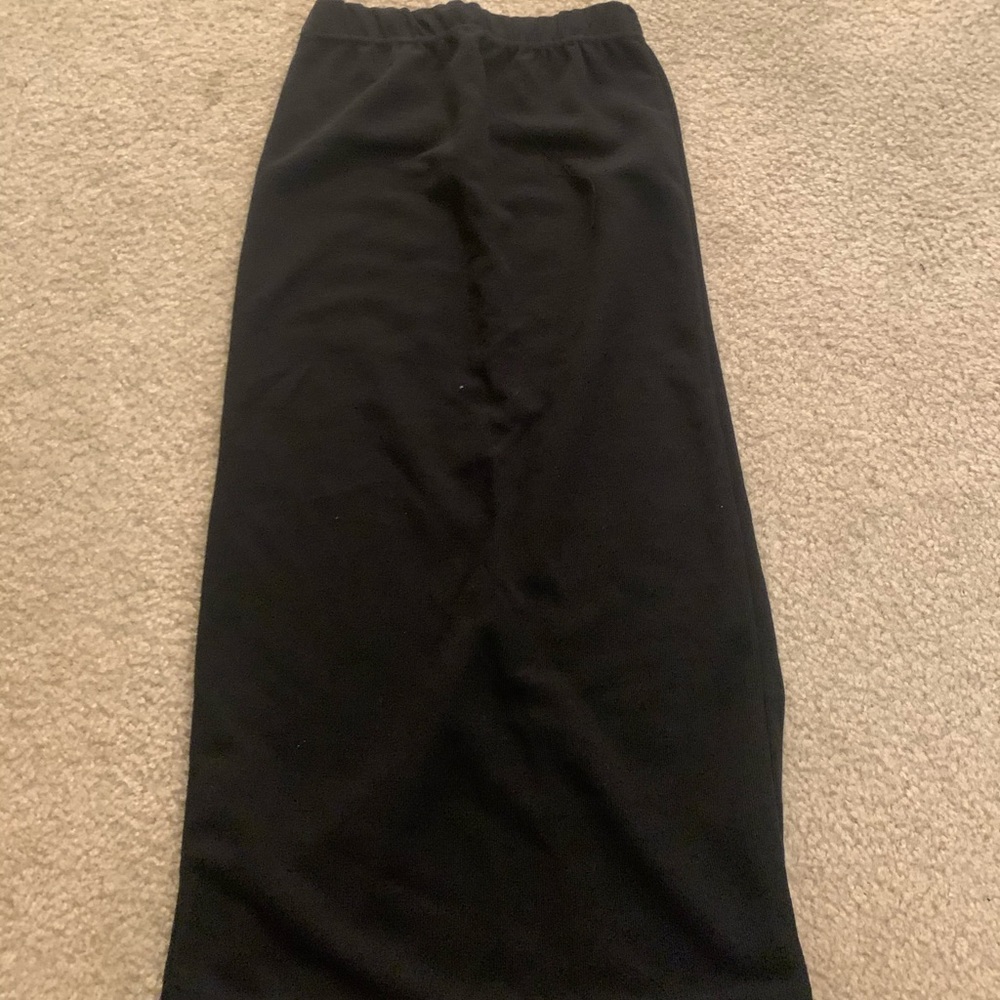 Stretchy knitted long skirt